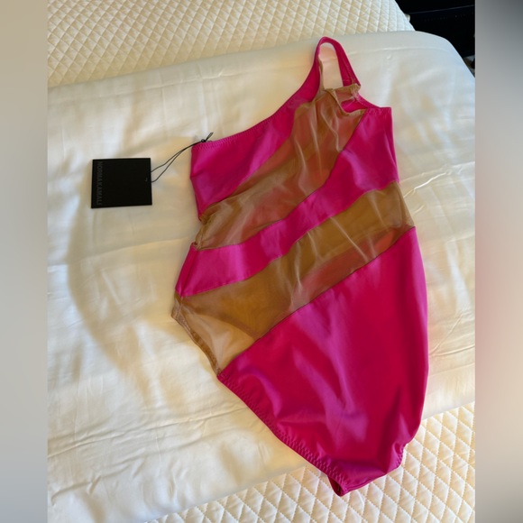 NWT NORMA KAMALI X REVOLVE SNAKE MESH ONE PIECE SIZE LARGE HOT PINK NUDE - Picture 8 of 8